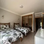 A Casa Lagos, Golf